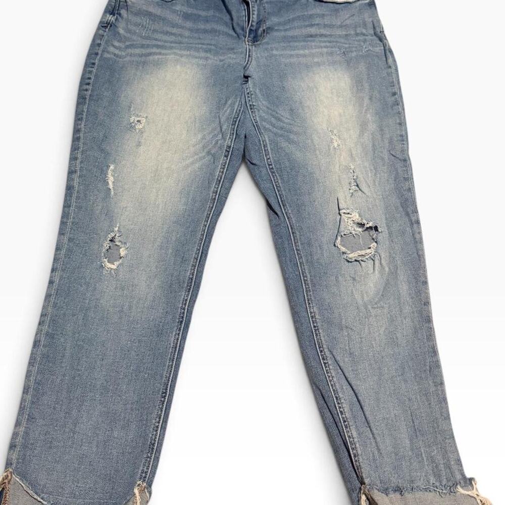 Maurices Womens Distressed Denim Capri Jeans Size 15/16 Blue